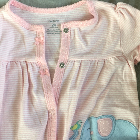 Carter’s romper bundle - Picture 2 of 4